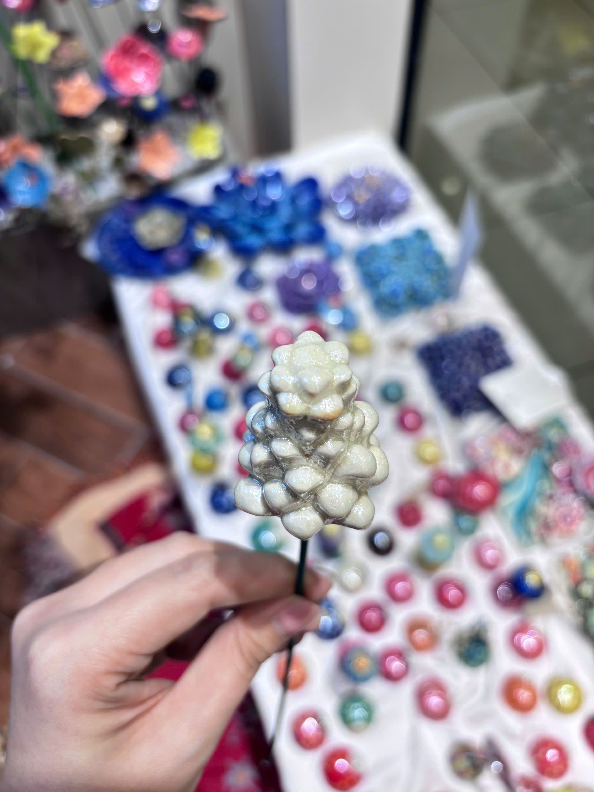 Porcelain Cone Flower