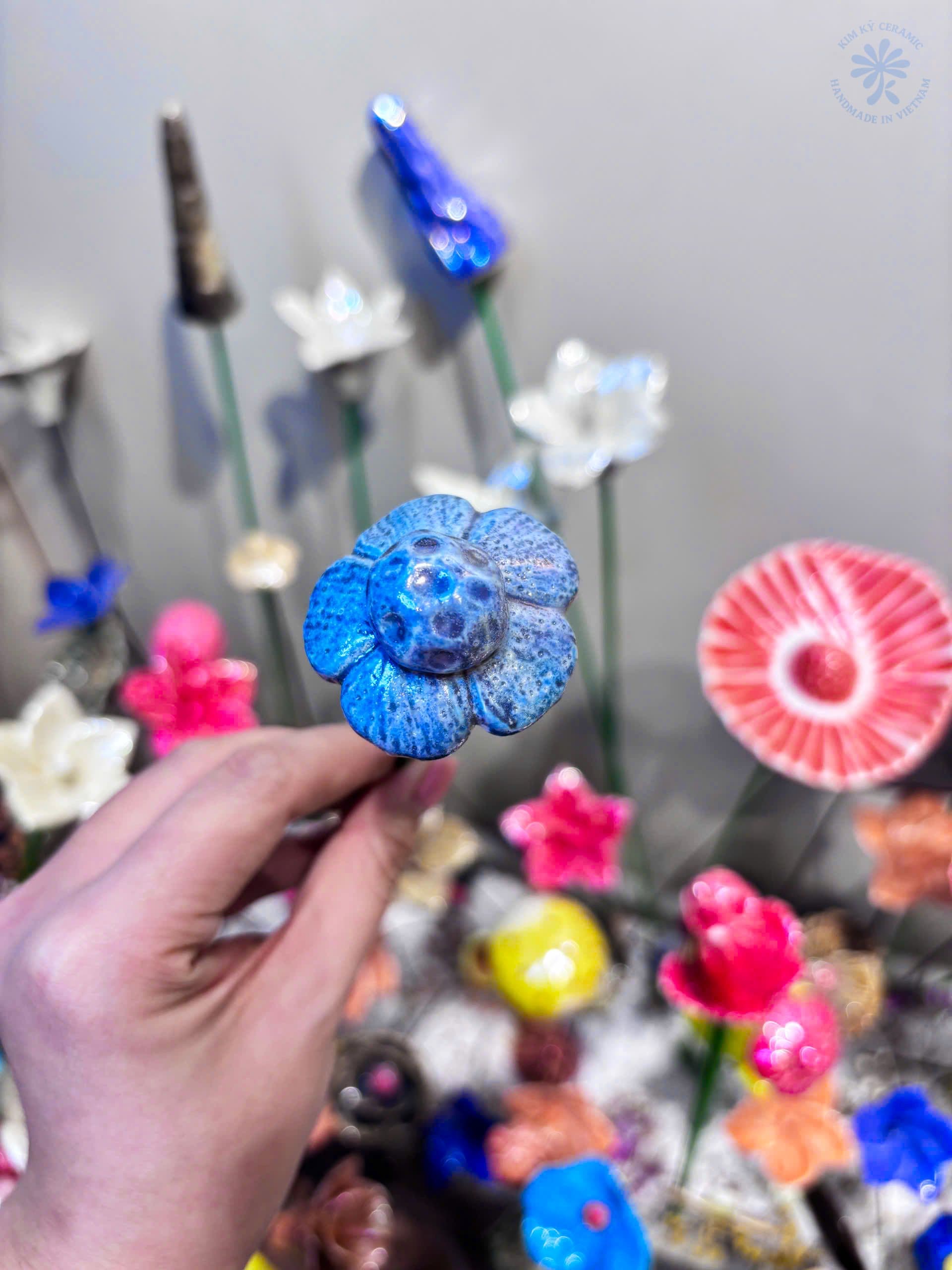 Fan-Petal Bloom small - 1
