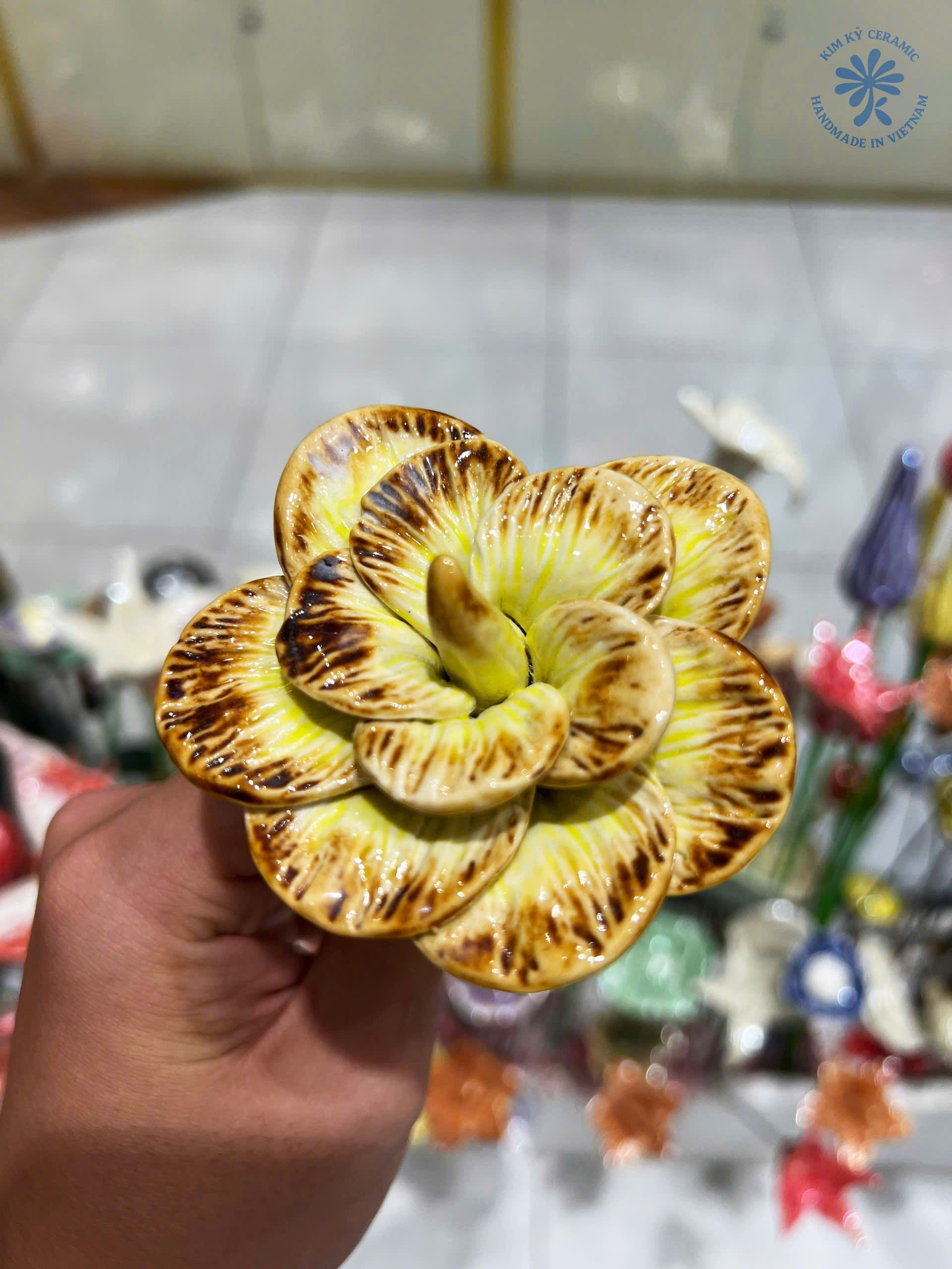 Smoked Amber Multi-tiered Camellias