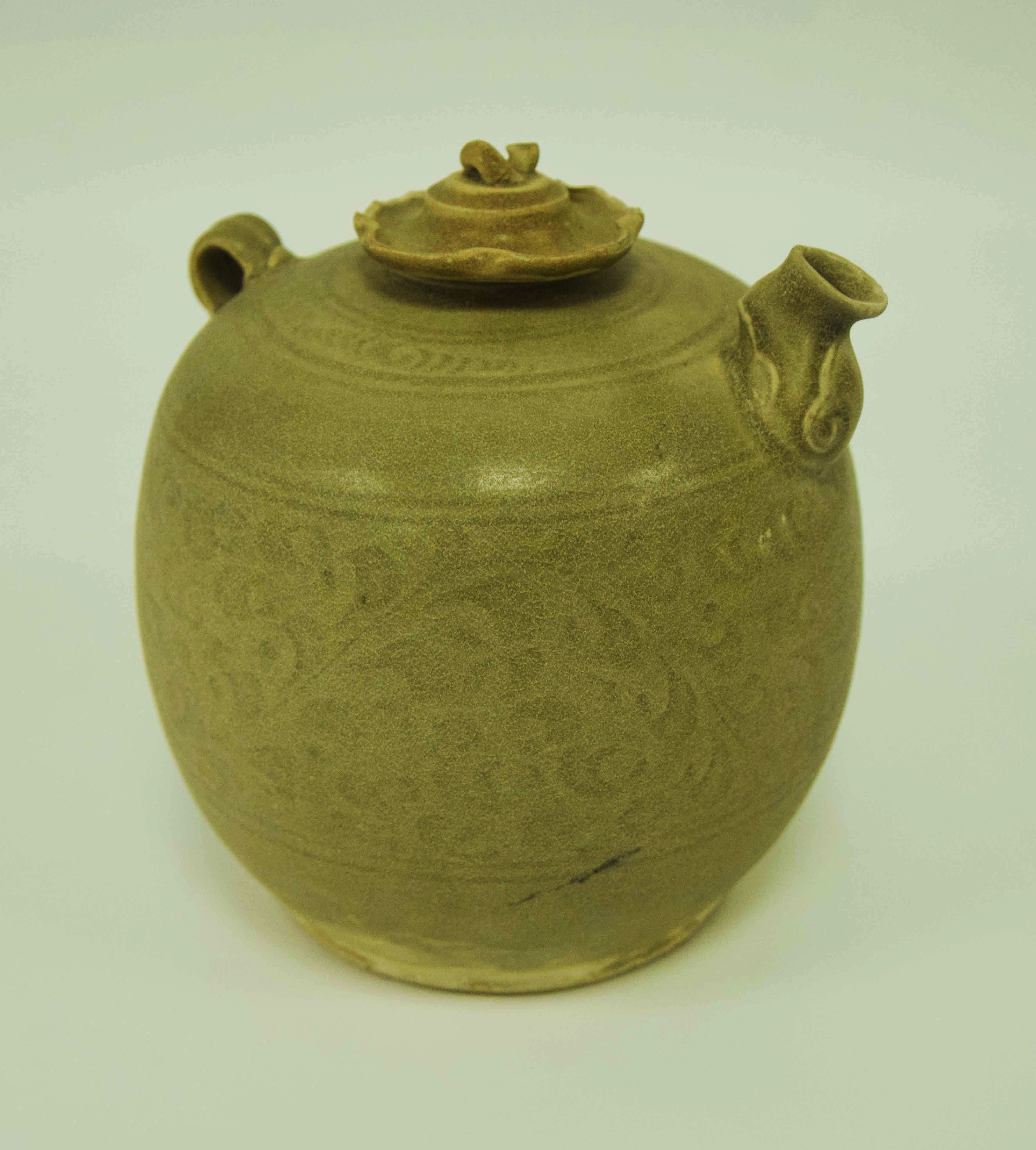 Ấm men ngọc, thế kỷ 13 - 14